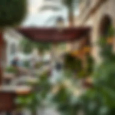 Dining Experiences on الشارِع البوليفارد Elegant dining options along الشارِع البوليفارد, featuring outdoor seating and lush surroundings